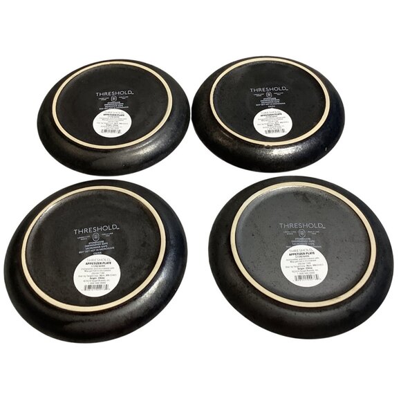 Set Of 4 Threshold Skull & Crossbones Appetizer Plates 6" Halloween Small Plate - Picture 3 of 4